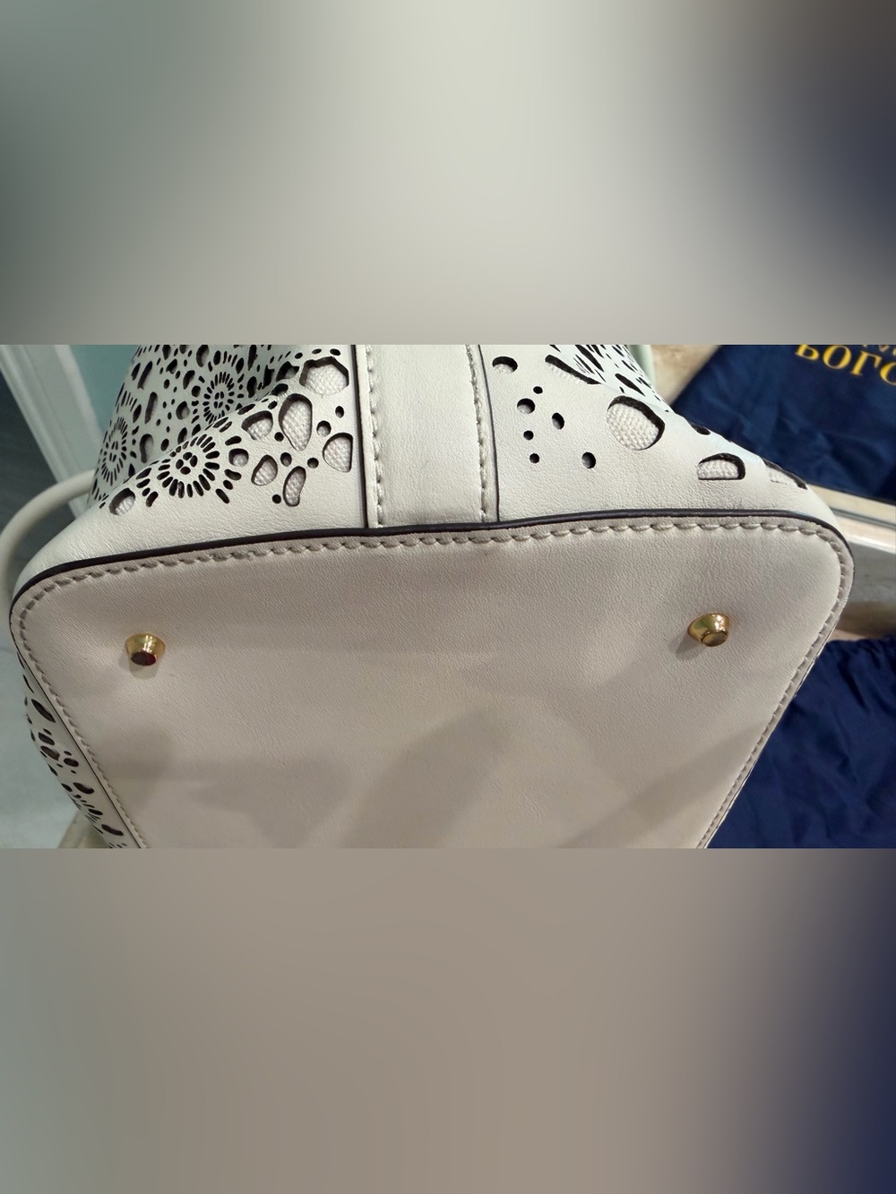 Ralph Lauren Leather Laser Tote - Picture 9 of 10